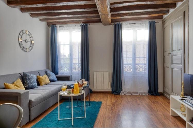 Le Petit Drouais T3 En Plein Coeur De Ville ! Dreux Esterno foto